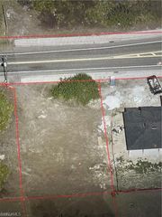 3109 8th ST SW, Lee, FL 33973