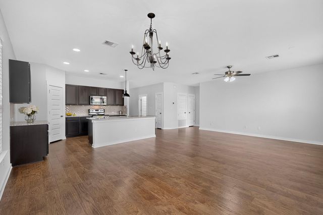 224 Trellis BLVD, Leander, TX 78641