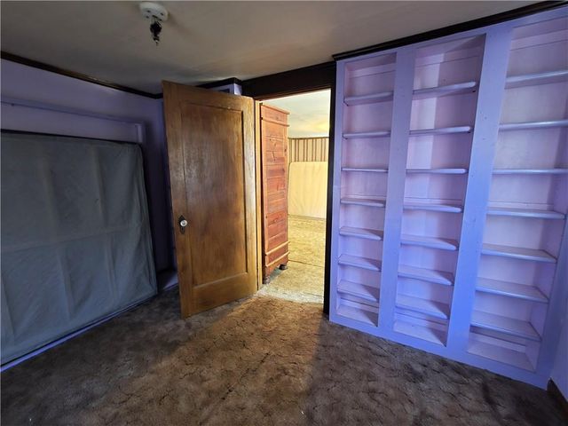 421 E Angus Street, Independence, MO 64055