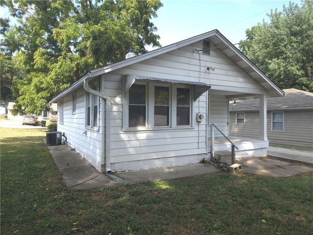 421 E Angus Street, Independence, MO 64055