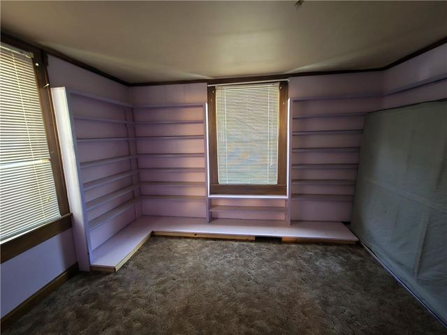 421 E Angus Street, Independence, MO 64055