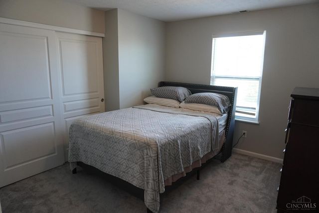 11615 Maxey Lane, Springdale, OH 45246
