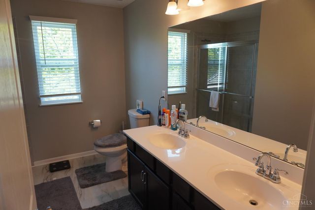 11615 Maxey Lane, Springdale, OH 45246