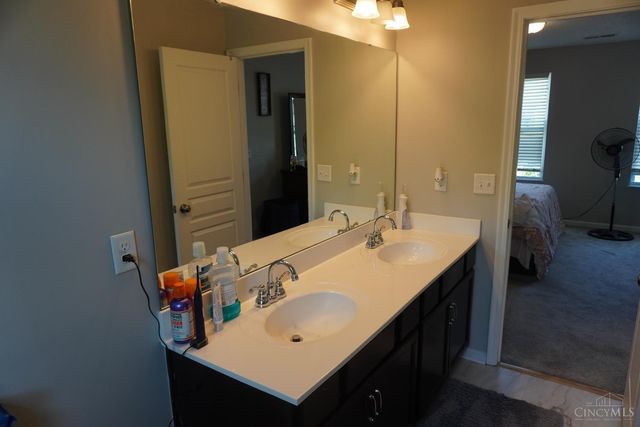 11615 Maxey Lane, Springdale, OH 45246
