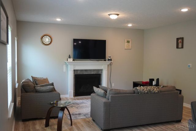 11615 Maxey Lane, Springdale, OH 45246