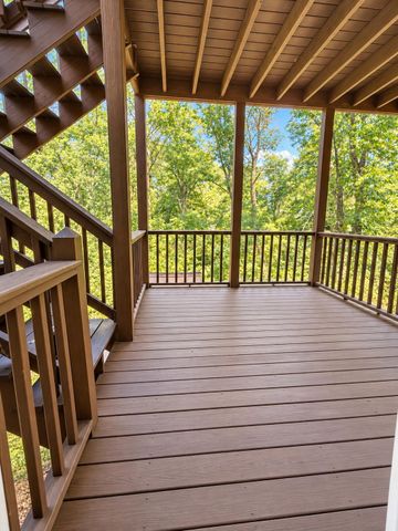933 S Woodstone LN, Nashville, TN 37211