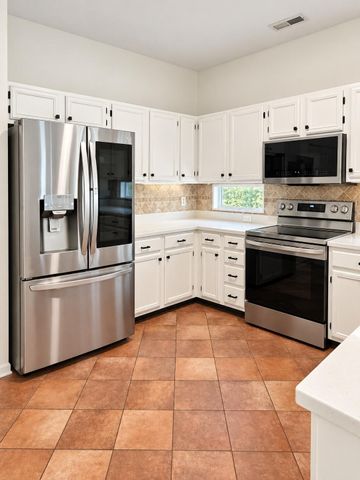 933 S Woodstone LN, Nashville, TN 37211