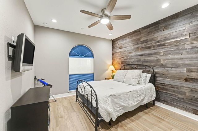 42 Shallowford Place, Tomball, TX 77375