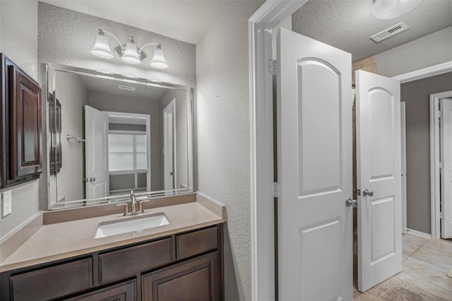 42 Shallowford Place, Tomball, TX 77375
