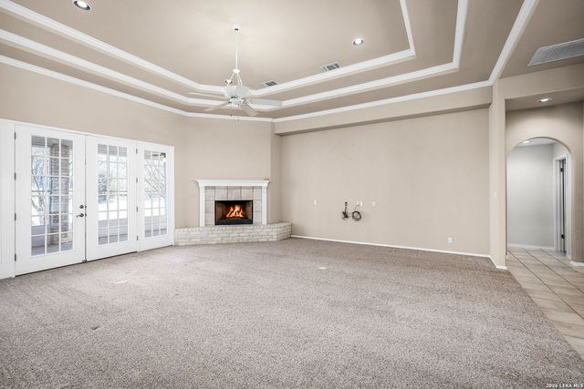 632 Lake Valley, La Vernia, TX 78121