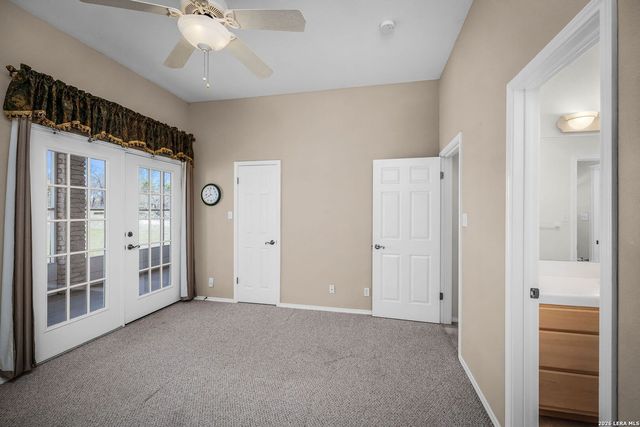 632 Lake Valley, La Vernia, TX 78121