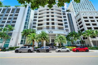 950 Brickell Bay Drive 802, Miami, FL 33131
