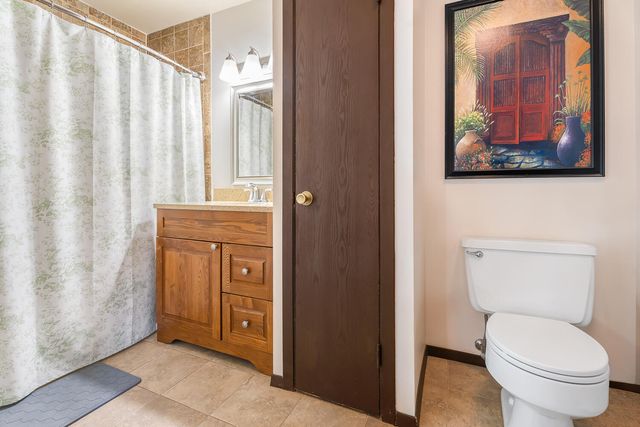 8323 Fairbanks Street 3e, Crown Point, IN 46307