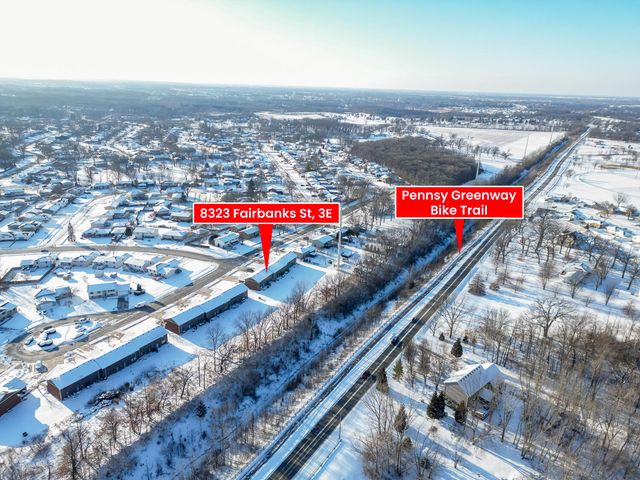 8323 Fairbanks Street 3e, Crown Point, IN 46307