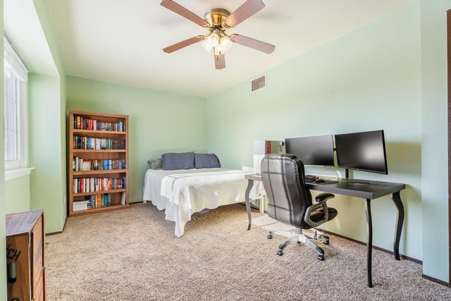 8323 Fairbanks Street 3e, Crown Point, IN 46307