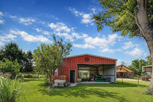5831 Fm 2218 Road, Pleak, TX 77469