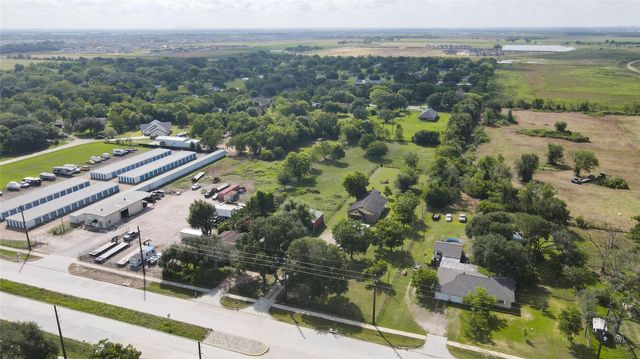 5831 Fm 2218 Road, Pleak, TX 77469