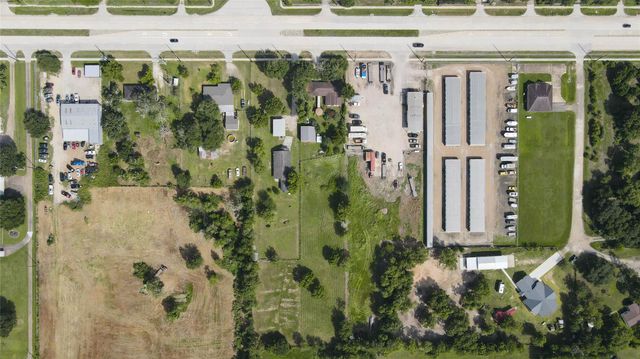 5831 Fm 2218 Road, Pleak, TX 77469
