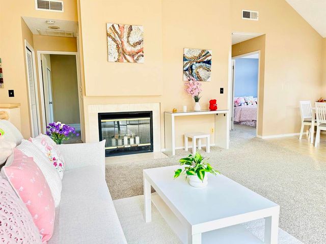 161 Seaway Ct, Hercules, CA 94547