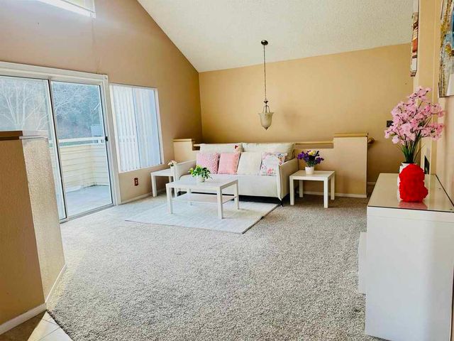 161 Seaway Ct, Hercules, CA 94547