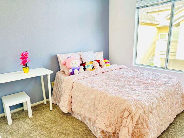 161 Seaway Ct, Hercules, CA 94547