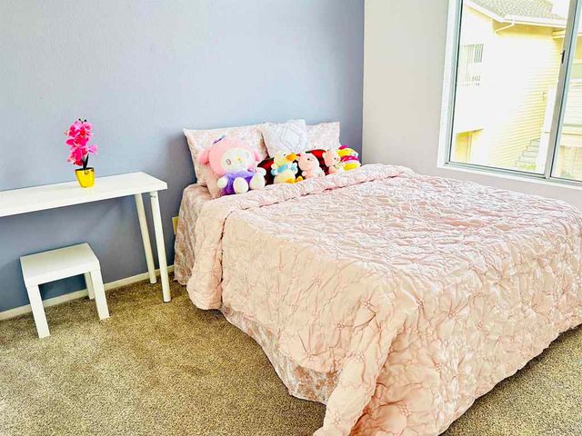 161 Seaway Ct, Hercules, CA 94547