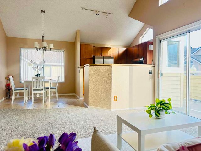 161 Seaway Ct, Hercules, CA 94547