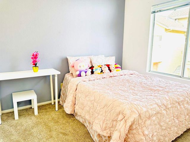 161 Seaway Ct, Hercules, CA 94547