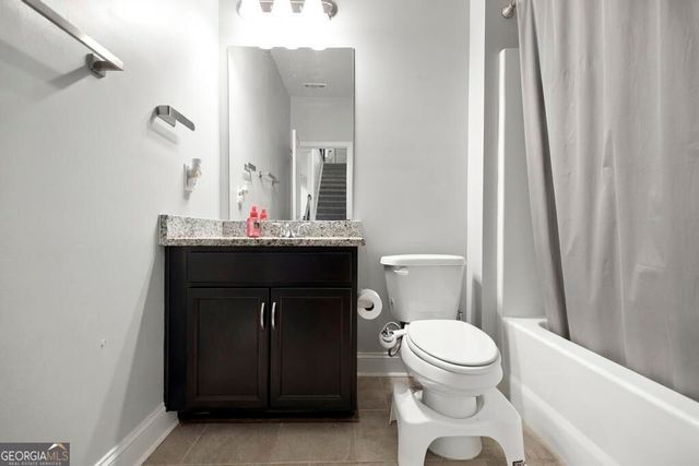 109 Lacey Oak Lane, Bonaire, GA 31005