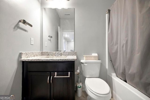109 Lacey Oak Lane, Bonaire, GA 31005