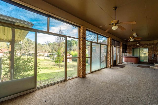 687 Terry Street, Hot Springs, AR 71913