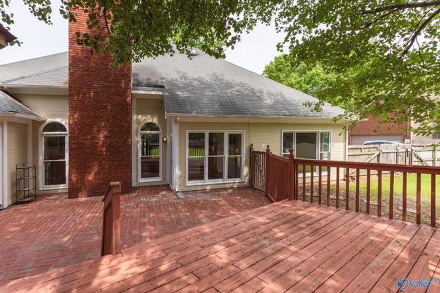 2707 Bronte Circle, Owens Cross Roads, AL 35763