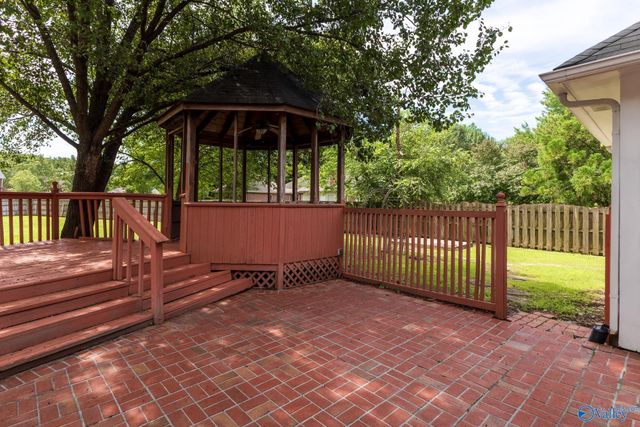 2707 Bronte Circle, Owens Cross Roads, AL 35763
