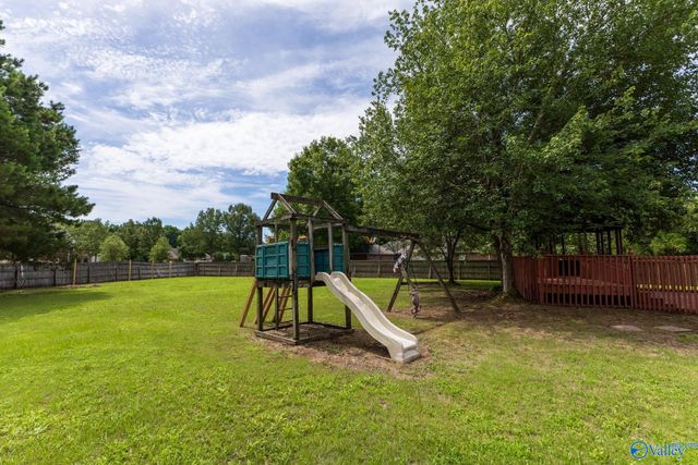 2707 Bronte Circle, Owens Cross Roads, AL 35763