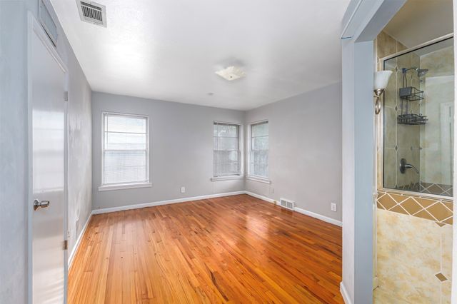 1500 Oak Cliff Road, Fort Worth, TX 76103