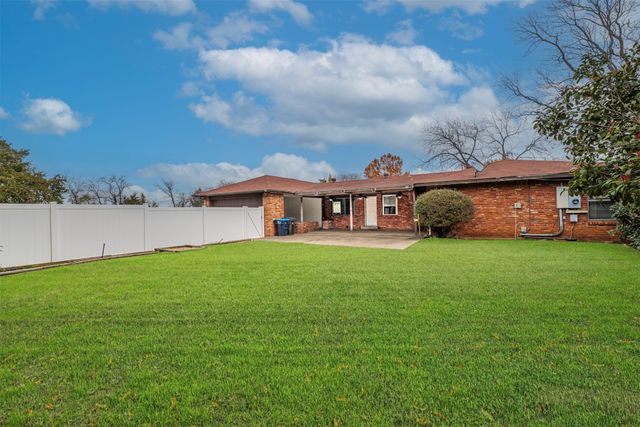 1500 Oak Cliff Road, Fort Worth, TX 76103