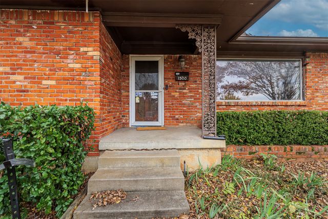 1500 Oak Cliff Road, Fort Worth, TX 76103