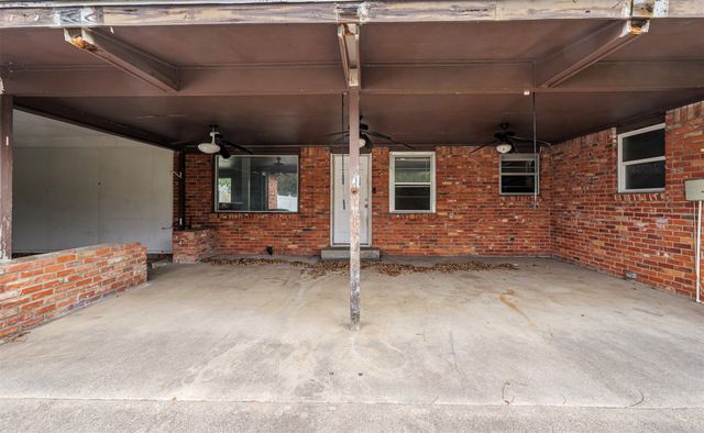 1500 Oak Cliff Road, Fort Worth, TX 76103