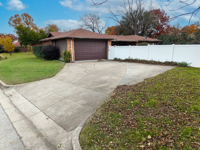 1500 Oak Cliff Road, Fort Worth, TX 76103