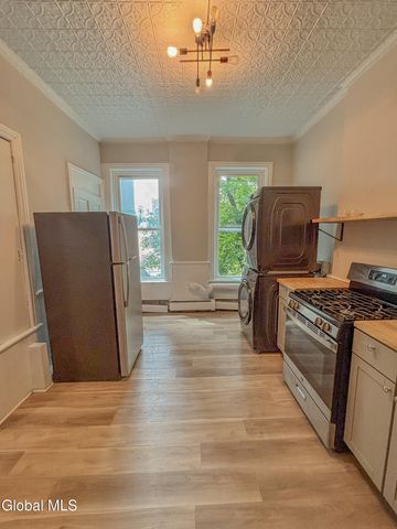 2425 5th Avenue, Troy, NY 12180