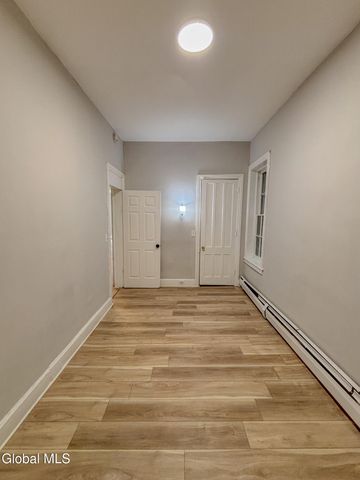 2425 5th Avenue, Troy, NY 12180