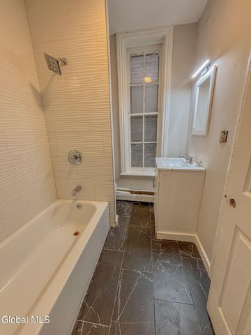 2425 5th Avenue, Troy, NY 12180
