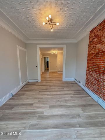 2425 5th Avenue, Troy, NY 12180