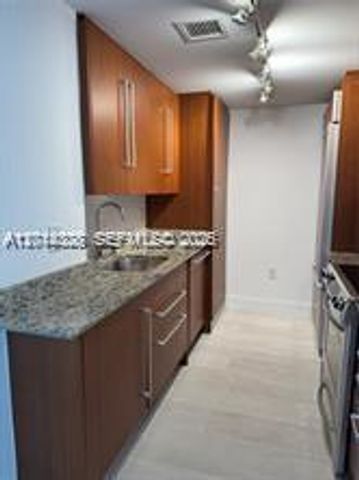 10275 Collins Ave 1435, Bal Harbour, FL 33154
