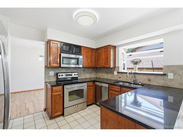 5830 W 73rd Ave, Arvada, CO 80003