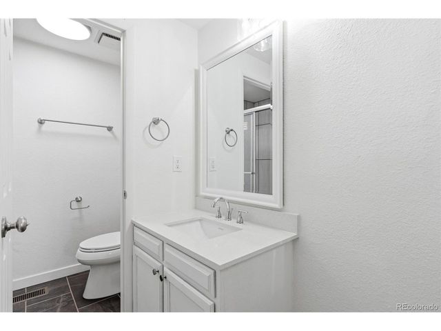5830 W 73rd Ave, Arvada, CO 80003