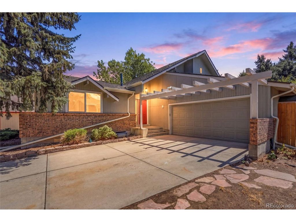 5830 W 73rd Ave, Arvada, CO 80003