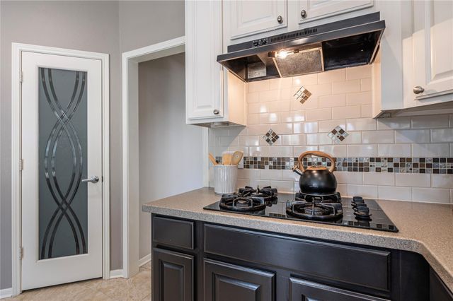 111 Oak Creek Lane, League City, TX 77573