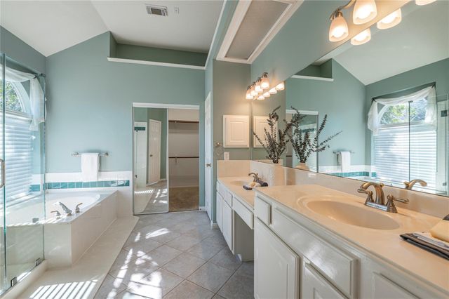 111 Oak Creek Lane, League City, TX 77573