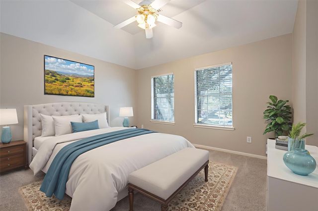 111 Oak Creek Lane, League City, TX 77573